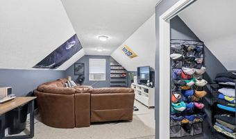 1954 Lakeview Dr, Avon, IN 46123