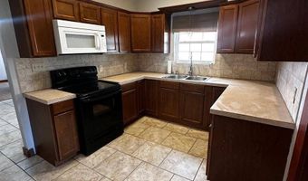 308 E 5th Ave, Arkansas City, KS 67005