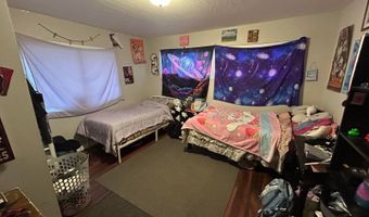 11812 Midland Trail Rd, Ashland, KY 41102