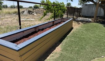4 LOS CHAVEZ PARK Rd, Belen, NM 87002