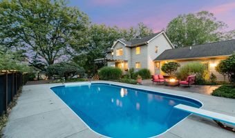 2197 Knollpoint Dr NE, Ada, MI 49301