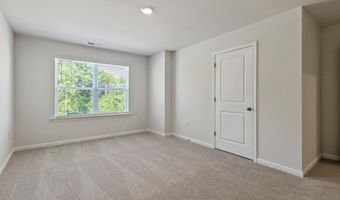 217 Maddox Dr, Aberdeen, NC 28315