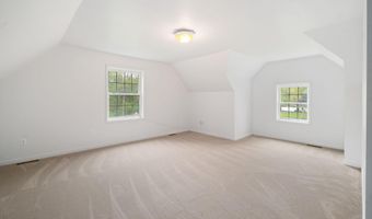 1129 Meadowdale Rd, Altamont, NY 12009