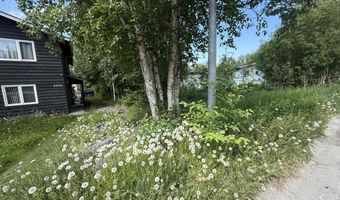 3910 Lynn Dr, Anchorage, AK 99508