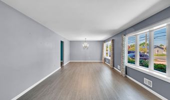 21 Birch St, Beachwood, NJ 08722