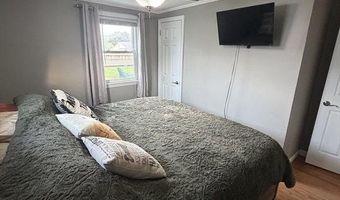 30 Vadnais St, Agawam, MA 01001