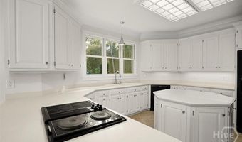 115 Melbourne Dr, Athens, GA 30606