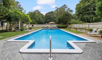 471 Annaquatucket Rd, North Kingstown, RI 02852