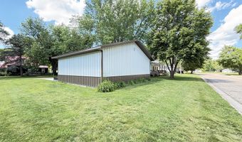 135 N Petrick St, Appleton, MN 56208