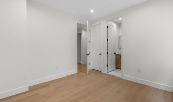 3916 8TH St NW B, Washington, DC 20011