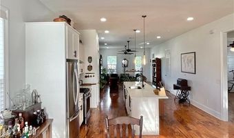 137 SEAL Dr, Arabi, LA 70032