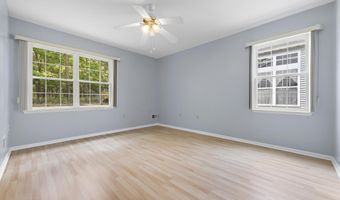 18 Valley Stream Pl, Barnegat, NJ 08005