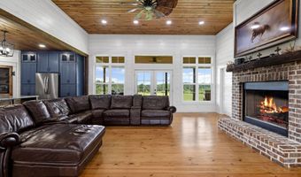 387 Emory Dr, Arab, AL 35016