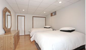 3 Larissa Ct, Airmont, NY 10952