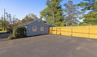 140 Leonardville Rd, Belford, NJ 07718