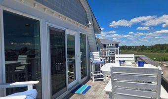 9 Arbeth Rd, Narragansett, RI 02879
