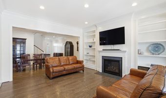 23595 GOLDEN EMBERS Sq, Ashburn, VA 20148