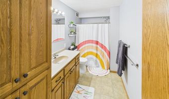 985 Waters Edge Cir, Avon, MN 56310