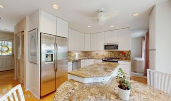 3026 N Stratford Rd, Arlington Heights, IL 60004