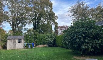 65 Burton St 1, Bristol, RI 02809