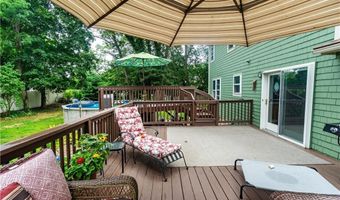 65 Jeri Lynn Cir, Warwick, RI 02886