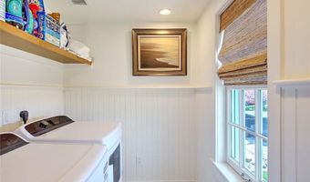 228 Bonnet Point Rd, Narragansett, RI 02882