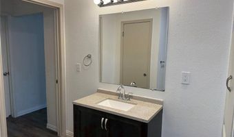 205 S Parkway Dr, Alvarado, TX 76009