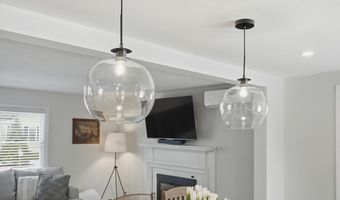 42 Matthies St, Beverly, MA 01915