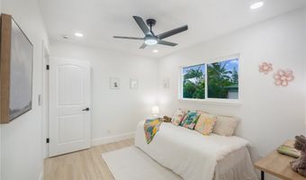 723 Kahoa Dr, Kailua, HI 96734