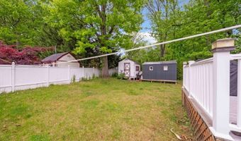 73 Davis Dr, Bergenfield, NJ 07621