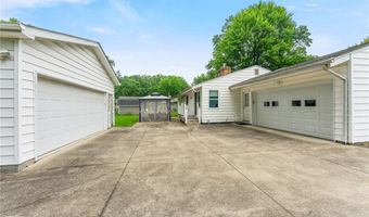 3350 Black Oak Ln, Austintown, OH 44511