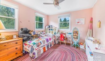 127 Jonestown Rd, Asheville, NC 28804