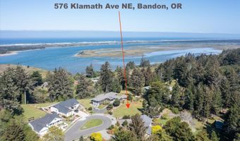576 Klamath Ave NE 1101, Bandon, OR 97411
