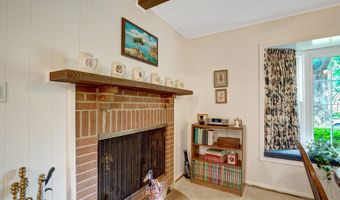 8422 GEORGIAN Way, Annandale, VA 22003