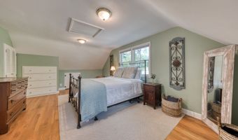 99 Lincoln St, Berlin, CT 06037