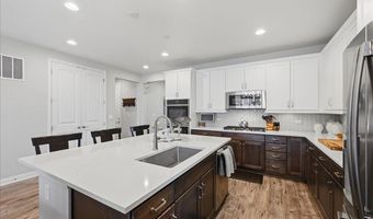 997 Blue Bell Rd, Berthoud, CO 80513