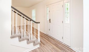7111 Sythe Ct, Charlotte, NC 28226