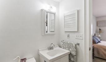 24 Parkwood Dr, Augusta, ME 04330