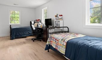 50 Kenyon Ave, East Greenwich, RI 02818