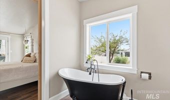 17114 Goodson Rd, Caldwell, ID 83607