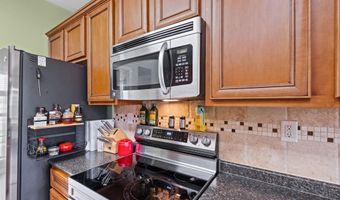 136 TEALWOOD Cv, Atoka, TN 38004