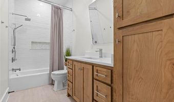 11 Creax Rd, Axis, AL 36505