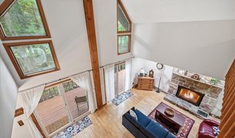 13 Teddyuscung Trl, Albrightsville, PA 18210