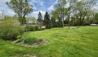 22628 W Silver Lake Ave, Antioch, IL 60002