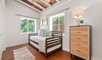 47-348 Mawaena St, Kaneohe, HI 96744