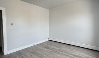 67 W 53RD St, Bayonne, NJ 07002