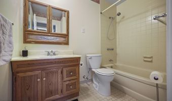 47 Fayette Ln, Aberdeen, NJ 07747
