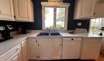 11 Tozier St, Belfast, ME 04915