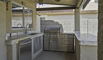 5976 W KESLER Ln, Chandler, AZ 85226