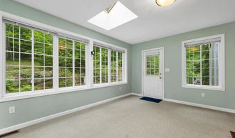 9 Wildwood Rd, Auburn, NH 03032